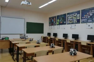 Кабинет информатики и робототехники школы Центральная
