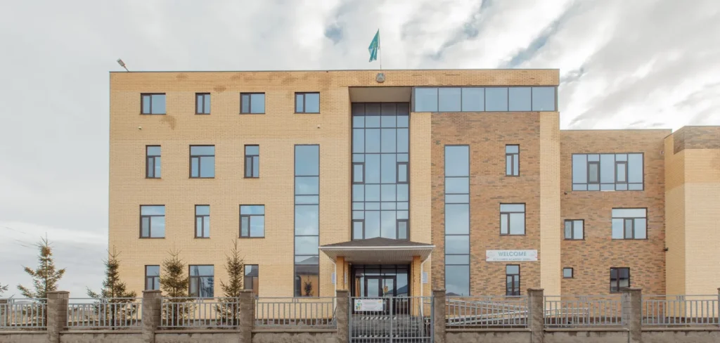 Здание DARA School Lyceum в Косшы