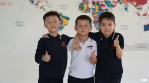 Ученики International Future School-2 в школьном пространстве