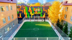 Спортивная площадка Столичной школы, архивное фото 2022 года