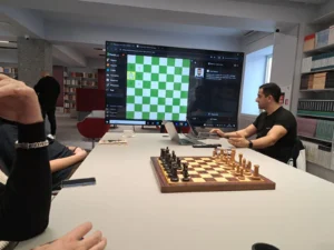 Шахматная встреча в AlmaU Open Library