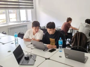 Студенты АТУ на соревновании по программированию ICPC