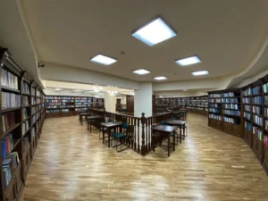 Caspian University — Читальный зал