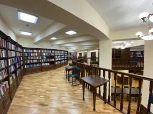 Caspian University — Читальный зал