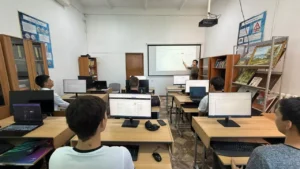 Занятие по программированию в Экономико-юридическом колледже