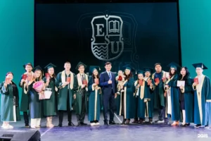Выпускники Esil University, архив университета 2023 года