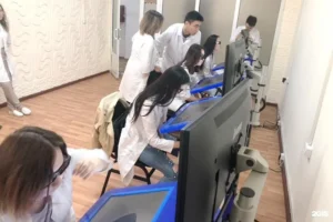 Учебная работа в компьютерном кабинете КРМУ