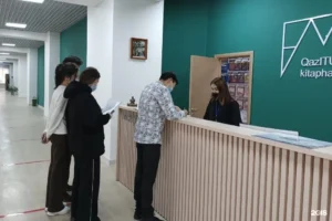 Зона обслуживания читателей библиотеки METU
