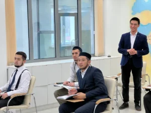 Учебное занятие в аудитории Нур-Мубарак